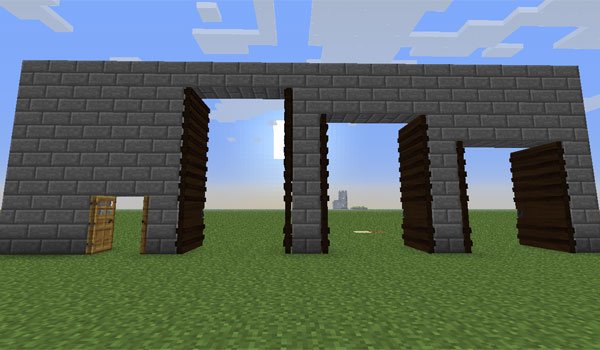 image where we see the three new sizes of door we can create in Minecraft, using the tall doors mod 1.6.4.